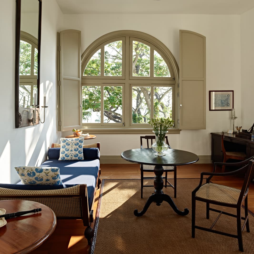 아만갈라 interior