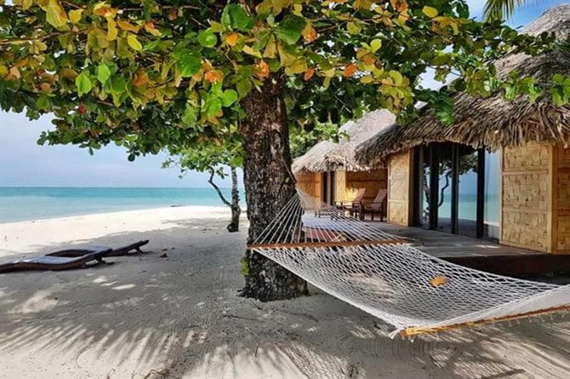 Taha'a Overwater Suite