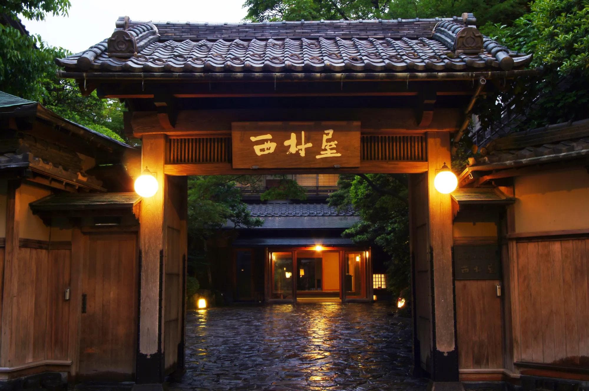 니시무라야 혼칸 interior