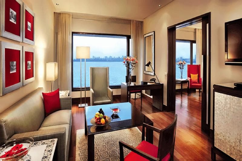 The Oberoi Mumbai detail