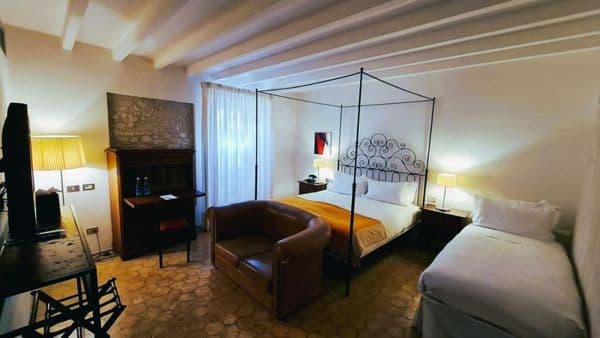 팔라쪼 세네카 interior