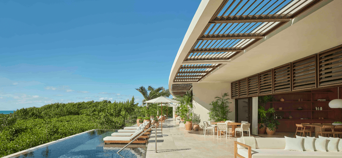 4 베드룸 비치프론트 빌라